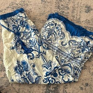 Forever 21 Blue and White Flowing Pants